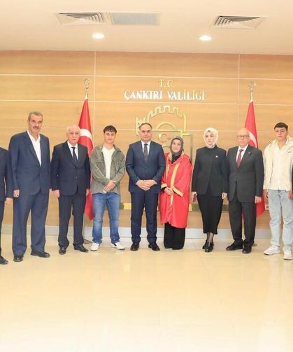 Ahilik heyeti Vali Çakırtaş’ı ziyaret etti
