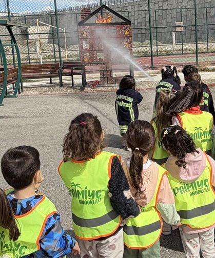 Çankırı’da miniklere itfaiyecilerden hayat kurtaran eğitim