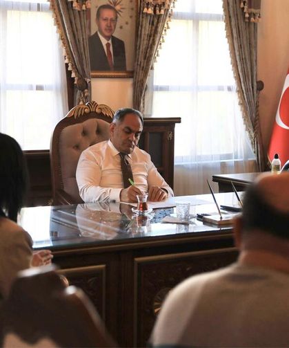 Vali Çakırtaş Halk Günü’nde vatandaşları dinledi