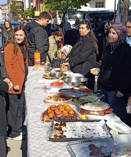 Kurşunlu’da okul bahçesinde dayanışma buluşması