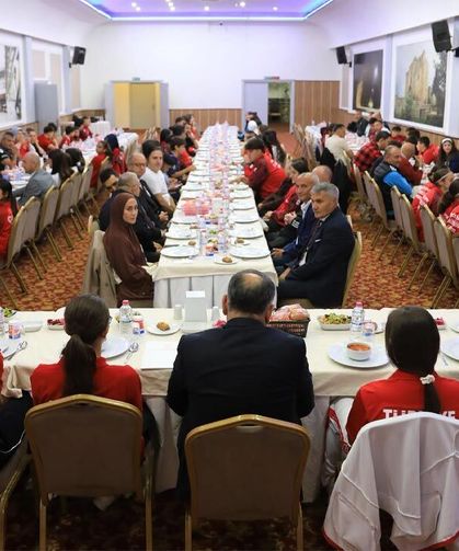 Çankırı’nın şampiyonları aynı sofrada buluştu