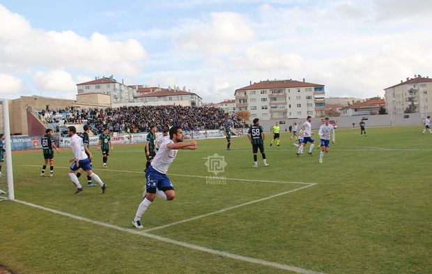 Çankırı FK - AVS Çaycuma Spor karşılaşmasından kareler