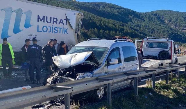 Çankırı'da kaza sebebiyle kapanan D100 yeniden trafiğe açıldı