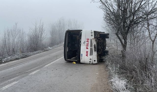 Bolu’da Akpiliç’in işçi servisi devrildi: 9 yaralı