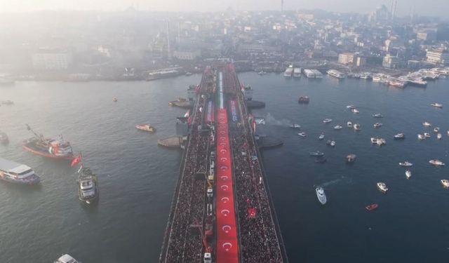 Gazze’ye destek yürüyüşüne balıkçılar tekneleriyle katıldı