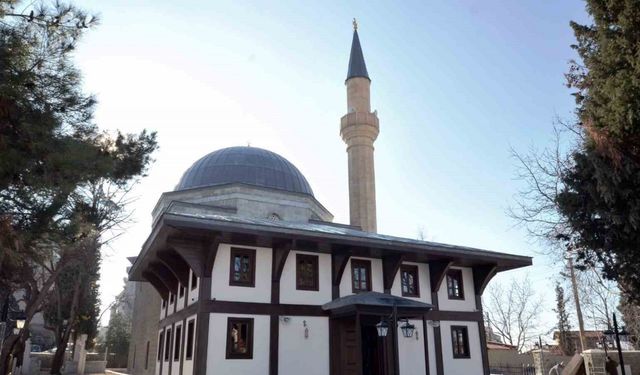 Restorasyonu tamamlanan 514 yıllık cami Regaip Kandili’nde ibadete açılacak