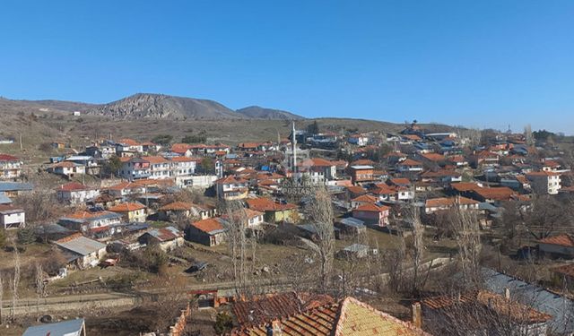 Çankırı'da o köy 26 yıl sonra teknoloji karanlığından kurtuluyor