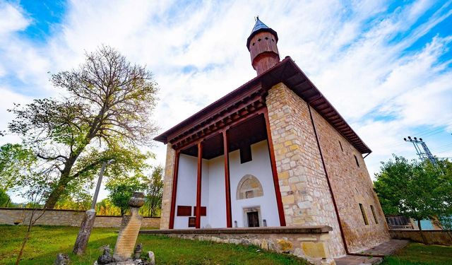 UNESCO Dünya Mirası Listesi'ndeki Mahmut Bey Camii ziyaretçi merkezi için ilk adım