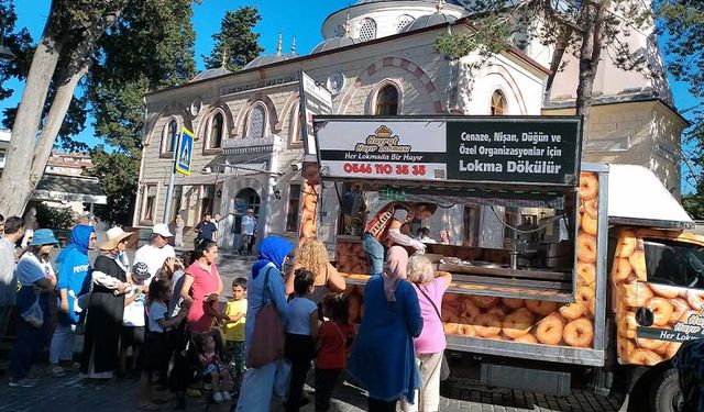 Hayır Lokması: İstanbul’da Hayrın Dayanışmanın Tatlı Geleneği