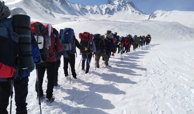 16. Erciyes Dağı Uluslararası Tırmanışı yapıldı