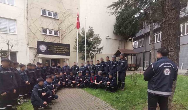 Bursa’da kaçak göçmenleri çalıştırdığı tespit edilen 3 şüpheli yakalandı