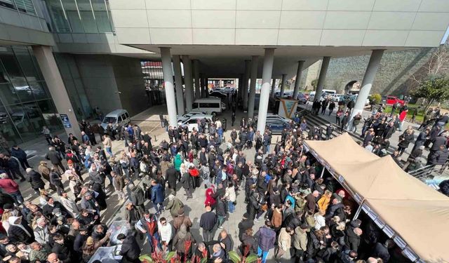 İmamoğlu’nun memleketi Trabzon’da vatandaşlar sandığa gitti