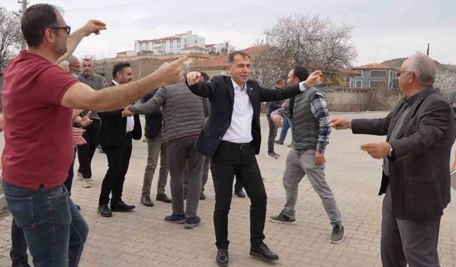 O ilçeye hızlı tren müjdesi: Vatandaşlar davul zurnayla kutladı