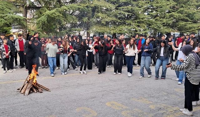Şehit Korhan Kuruçay Ticaret MTAL’de Nevruz coşkusu