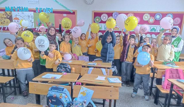 Minik öğrencilerden örnek davranış