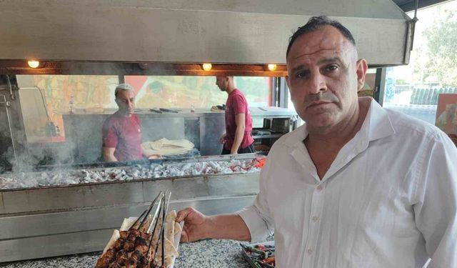 Hem yazar hem garson hem de gazi