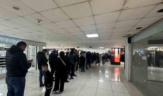 Altın fiyatları geriledi: Kuyumcularda kuyruklar oluştu