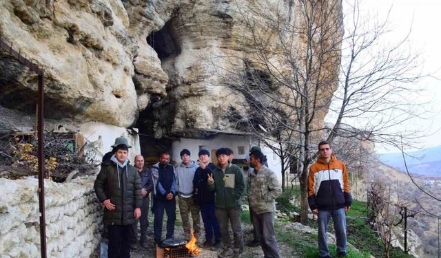 Mağarada geçen bir ömür, dünya ekranlarında