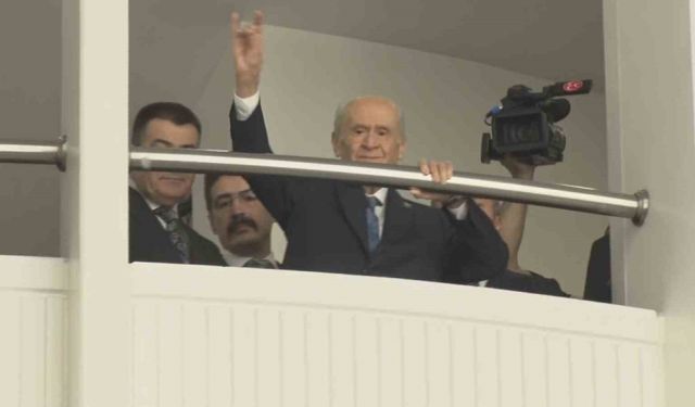 MHP Genel Başkanı Bahçeli, genel merkezde çalışmalara başladı