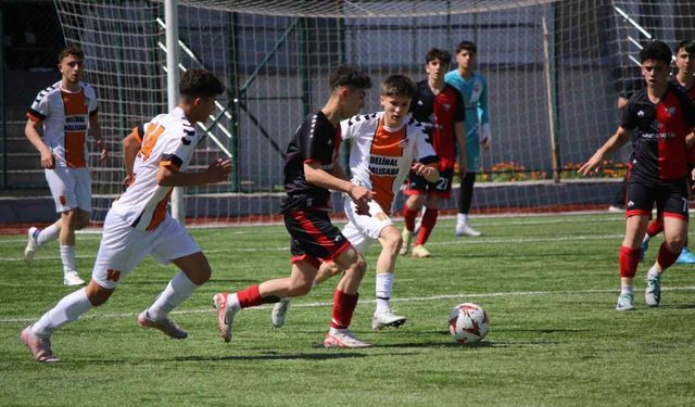 U 16 Türkiye Futbol Şampiyonası 1. Kademe müsabakaları Karabük’te başladı
