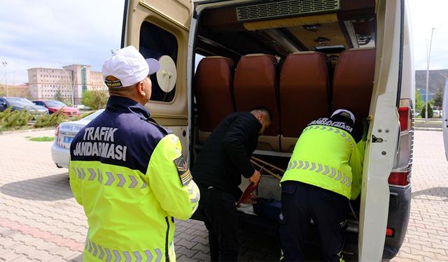 Çankırı’da okul servis araçları güvenlik denetiminden geçti
