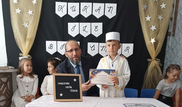 Minik Hamza 5 yaşında Kuran-ı Kerim’i hatmetti