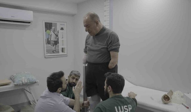 Üç uzvunu kaybetti, protezlerle hayata tutundu