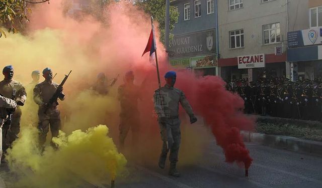 19 Mayıs coşkusu Kurşunlu’da Komando Gösterisiyle taçlanıyor