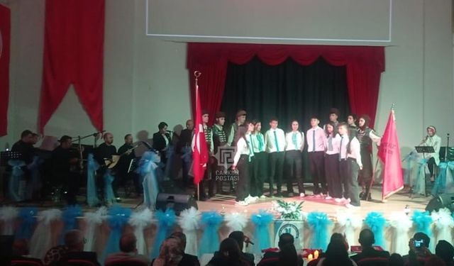 “Gönül Coğrafyası ile Şiir Tadında” Programı mest etti
