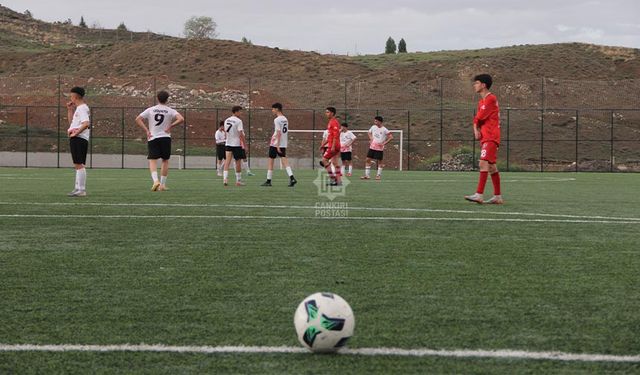 U17 liginde Yurdumspor fırtınası sürüyor: 5-2’lik galibiyetle zirvede