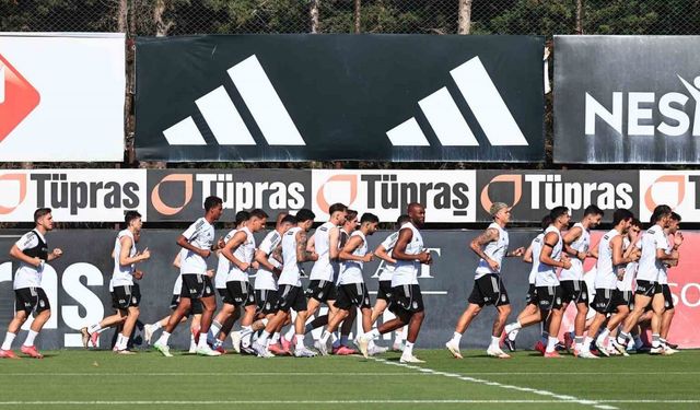 Beşiktaş, yeni sezon hazırlıklarını sürdürüyor