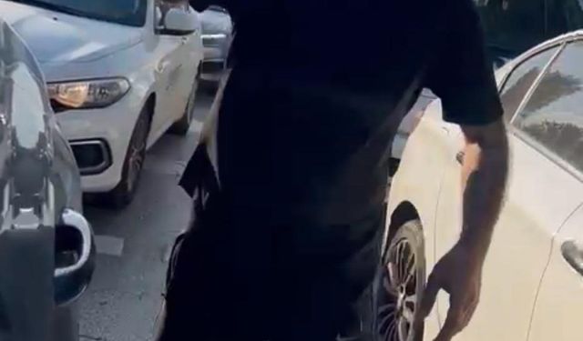 Trafikte dehşet: Kadın sürücü, 2 çocuğunun yanında saldırıya uğradı