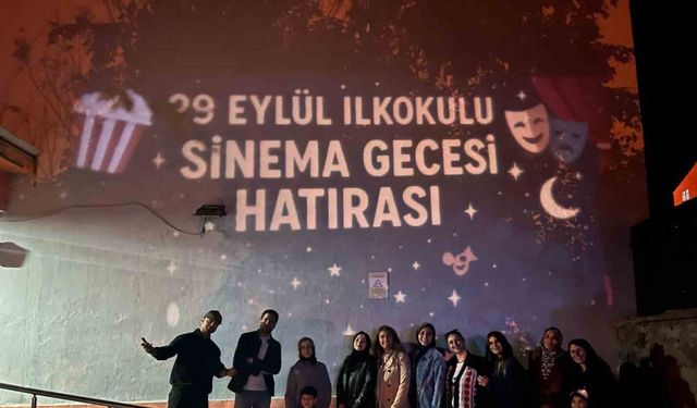 Sarıkamış’ta öğrenciler açık hava sinemasında buluştu