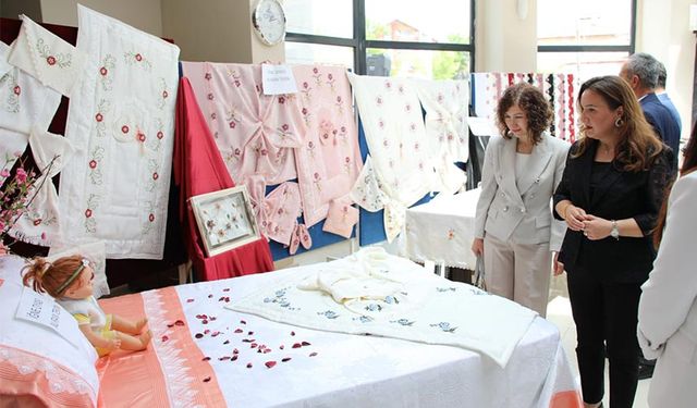400 kursiyerin elinden bine yakın ürün çıktı