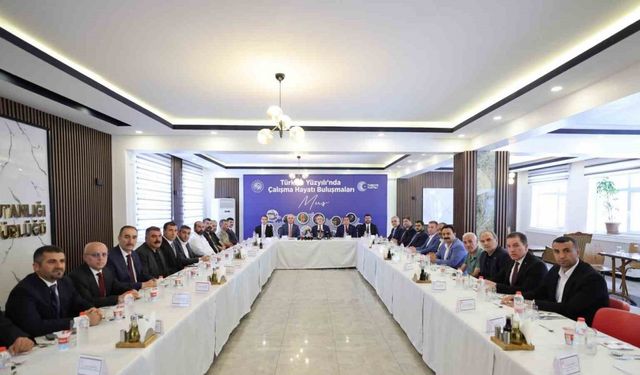 Bakan Işıkhan: "Dağların arasında silah sesleri değil, üretimin sesi yankılanacak"