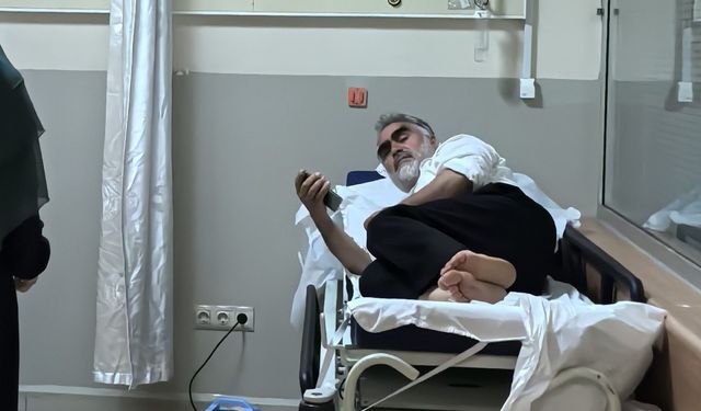 Kendisini ısıran yılanı poşete koyup acile geldi