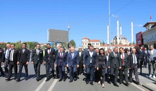 Sivas olaylarında hayatını kaybedenler anıldı