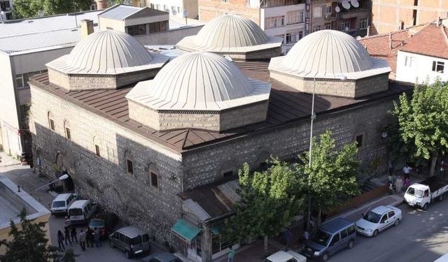 Amasya’da Tarihi Firuz Hüseyin Ağa Bedesteni ve Arastası turizme kazandırılıyor
