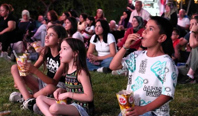 Ankara’da yaz akşamları Yeşilçam sinemaları ile vatandaşlarla buluştu