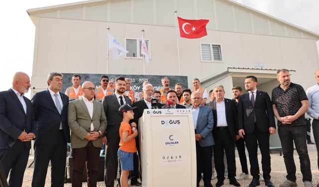 Elitaş: "İnşallah 2 buçuk sene sonra Kayseri-Ankara hızlı trenine kavuşmuş olacağız"