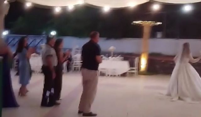 Gelin çiçeği için genç kızlar değil erkekler yarıştı