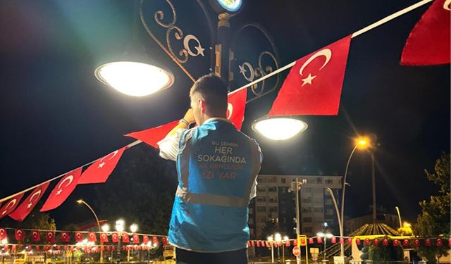 AK Parti Gençlik Kolları Çankırı’yı bayraklarla donattı