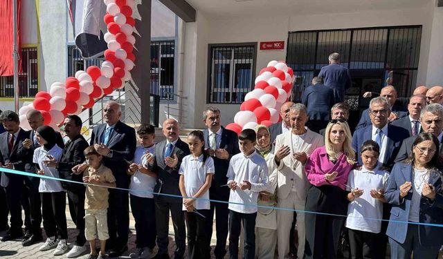 Bakan Tekin: "Türkiye son 20 yılda eğitim öğretimde devrim niteliğinde işler yaptı"