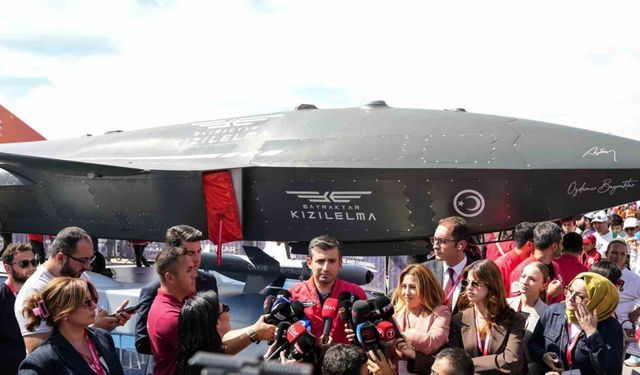 Selçuk Bayraktar’dan Netenyahu’ya tepki "Bu meydanı dolduranlar bizi gururlandırıyor