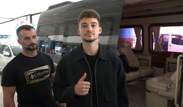 Trabzonspor, Ernest Muçi’yi Trabzon’a getirdi