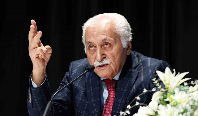 Türk edebiyatının usta ismi Yavuz Bülent Bakiler vefat etti