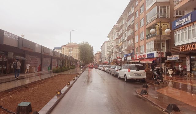 Çankırı kent merkezinde yağmur etkili oldu