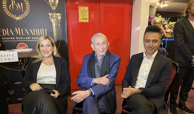 98 yaşındaki Haldun Dormen, ’Hisseli Harikalar Kumpanyası’ ile rekor kırdı