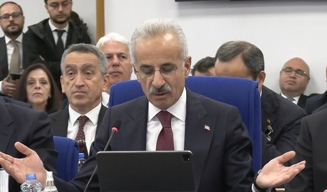 Bakan Uraloğlu: "Sizin ‘kargalar uçmaz’ dediğiniz Sabiha Gökçen’de 40 milyon insan uçtu"