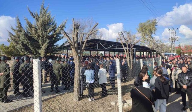 Şehit Pilot Üsteğmen Cüneyt Kandemir Ankara’da son yolculuğuna uğurlandı